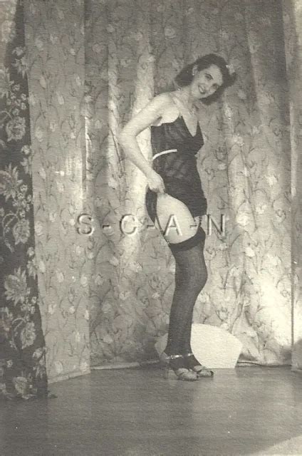 ORIGINAL VINTAGE 1930S 50S Semi Nude RP Bow Woman Lifts Slip
