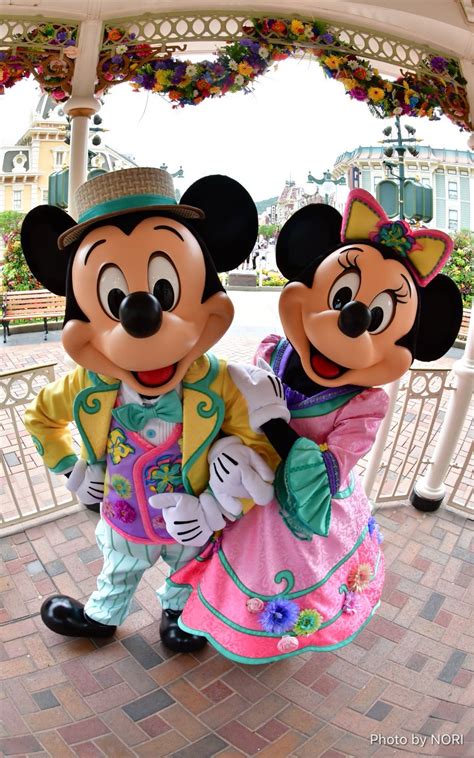 Mickey And Minnie Costumes Mickey Minnie Mouse Disney Mickey Disney