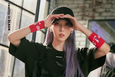 Di tengah banyaknya grup pop korea yang mengusung campuran musik hip hop atau rnb dengan pop sebagai konsep musik mereka, mamamoo menyajikan citra retro membawakan lagu dengan konsep musik yang unik yaitu gabungan dari jazz, r&b, retro dan pop. Biodata, Profil, dan Fakta Lengkap Moonbyul MAMAMOO - KEPOPER