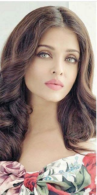 Aishwarya Damn Shes Beautiful Those Eyes Lips And That Hair Most