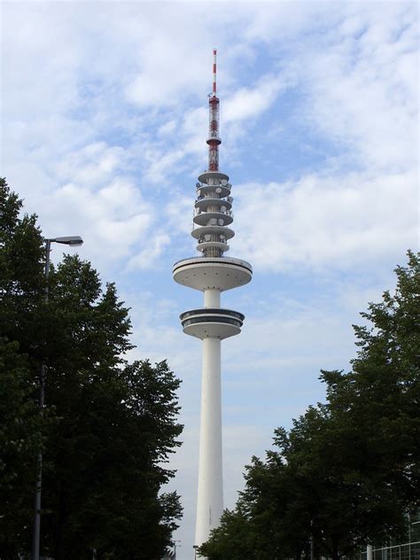 Hamburg Television Tower Der 280 Meter Hohe Fernsehturm Flickr