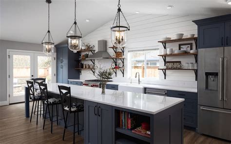 35 Amazing Modern Farmhouse Kitchen Design And Decorating
