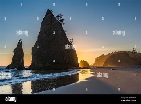 Sunset Among The Sea Stacks On Rialto Beach In Olympic National Park