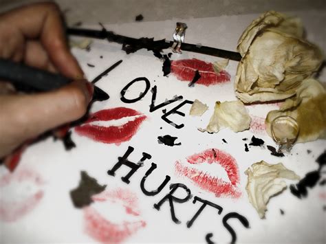 Love Hurts Quotes Wallpapers Love Quotes Wallpapers Hd Loving