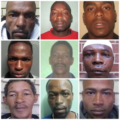 Photos South African Police Launch Manhunt For 20 Escaped Prisoners