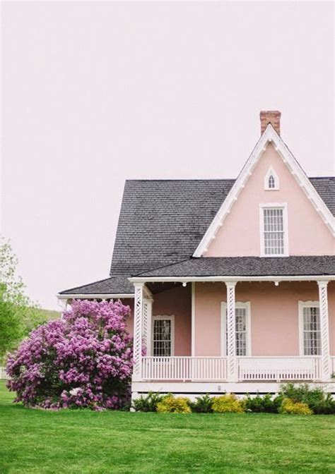 1 house, 5 exterior paint palettes choosing color: 10 Bold Colors to Paint Your Home's Exterior | Pink house ...