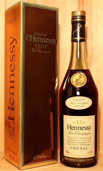 Hennessy Vsop Cognac White Label Version From 1980s 070l 700ml70cl
