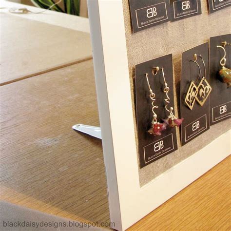 Browse our site and choose kraft or matte card and pick your twine color to stand out from the crowd! Black Daisy Designs' earring display | Earring card display, Diy jewelry display, Earring cards