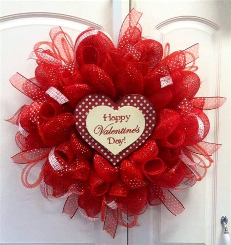 40 best valentine wreath ideas for your front door valentine wreath diy valentine day wreaths