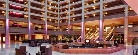 Atlanta Galleria Hotel Renaissance Atlanta Waverly Hotel And Convention