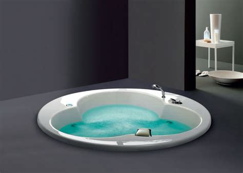 Built In Hot Tub Blue Star In Ilma Srl Round 4 Seater 8 Person