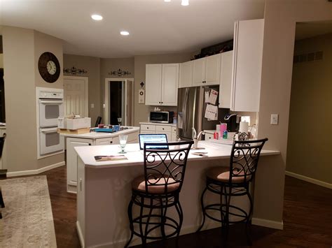Crown molding is not easy to install, but the right trim can transform a room. Before and After: Crown Molding Options