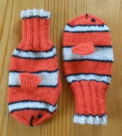 In this free pattern you'll find full written instructions on how to make the mittens from start to finish and a knitting chart for the pattern as well. Free Knitting Pattern for Little Nemo Mittens | Knitted ...