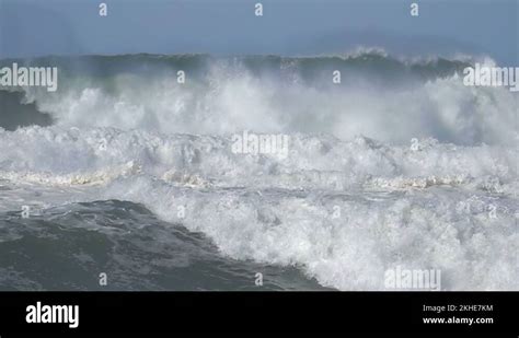 Ocean Wave Storm Stock Videos And Footage Hd And 4k Video Clips Alamy
