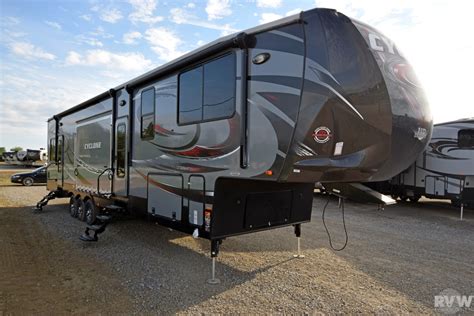 2015 Cyclone 4200 Toy Hauler Fifth Wheel By Heartland Vin 299774 At