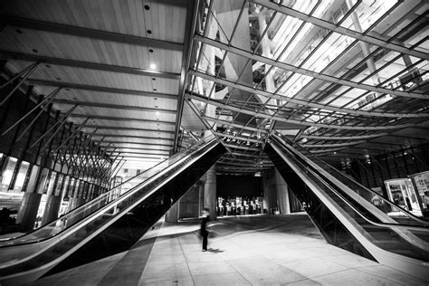 Some of the published credits of norman bank include loozer: Norman Foster - Hong Kong and Shanghai Bank | Arquitectura