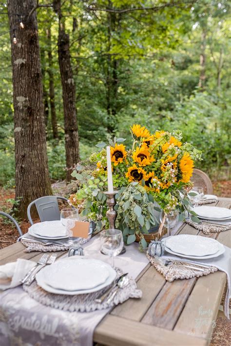 5 Outdoor Entertaining Tips To Creating A Gorgeous Fall Tablescape