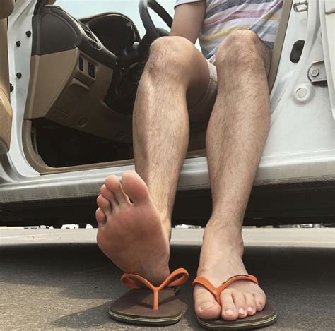 Pin By Rick Warren On Barefoot Men Male Feet Barefoot Men Mens Flip Flops