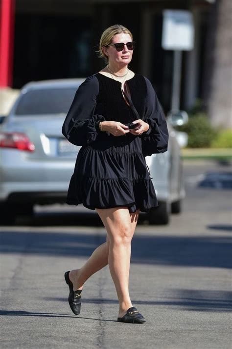 Mischa barton, star of the oc, wants fans of the hills to know that, no, she has not been axed mischa barton insulted caroline d'amore, her reported replacement on season 2 of mtv's the. Here Is How Actress Mischa Barton Hit Rock Bottom - DemotiX