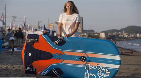 Kiran badloe (born 13 september 1994) is a dutch windsurfer. Kiran Badloe, Delphine Cousin and Marina Alabau leads foil ...