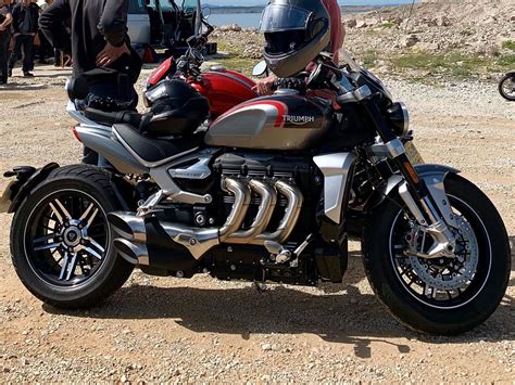 The official triumph rocket 3 2500cc engine. Nouvelle Triumph Rocket 3 - Une version GT pour 2020 ...