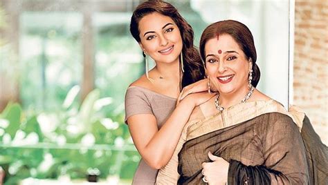 Sonakshi Sinha Scared Of Reading Through Her Fathers Biography Bollywood Hindustan Times
