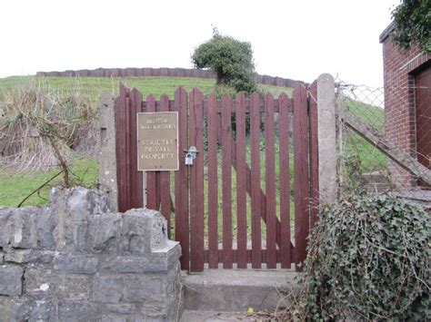 Strictly Private Property © Bill Nicholls Geograph Britain And Ireland