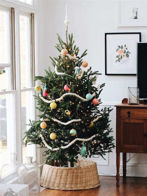 Find more great content from hgtv: Christmas Tree Skirt Alternatives: Tree in a Basket ...