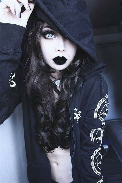 Pin By Alan Cruces On Hart G Nohas Goth Beauty Gothic
