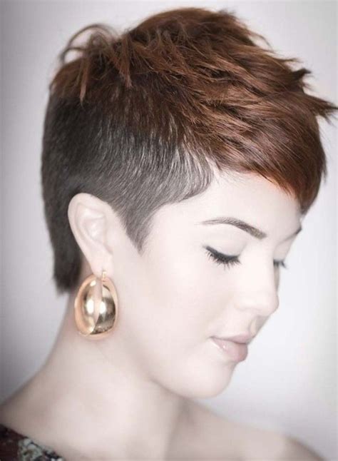 6 Divine One Side Shaved Hairstyle Pixie Cut