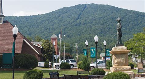 Everywhere chair, located in burnsville, north carolina, is at water springs hollow 188. Terrell House and Burnsville, NC Photos | Terrell House ...