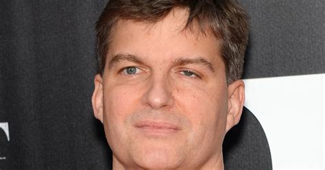 Michael burry is founder of the scion capital llc hedge fund, which he ran from 2000 until 2008, when he closed the fund to focus on his own personal investments. The Big Short's Michael Burry says he has found the next ...