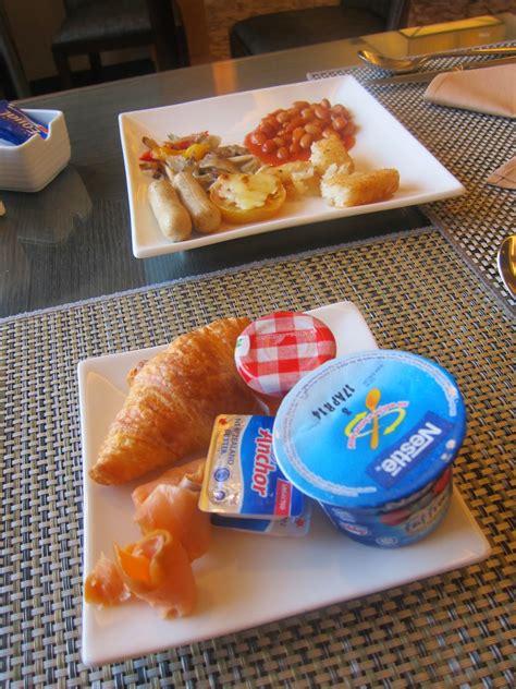 Things to eat in petaling jaya. Eat. Drink. Dance. (Repeat!): Hotel Review: Hilton ...