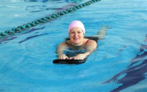 Adult Swimming Lessons At Airlie Beach Swim Centre It Is Never Too Late