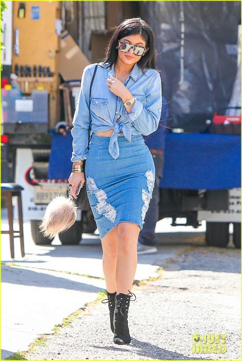 Kylie Jenner Rocks Double Denim For Retail Therapy Photo 3338142 Kylie Jenner Photos Just