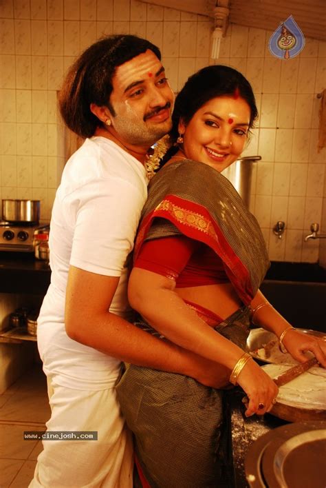Madisar Mami Tamil Movie Hot Stills Photo Of