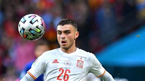 Estaban habilitados para integrar su respectiva selección nacional jugadores que nacieron luego del 1 de enero de 1997, con la inclusión de tres futbolistas sin restricción de edad. Egipto - España, en directo | Los Juegos Olímpicos de ...