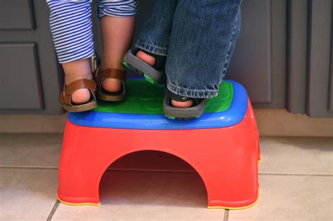 Jess And The Gang Step Up Stool Nuby Product Review