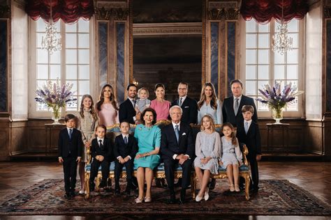 Schwedische Royals Neues Familienfoto Mit Versteckten Details