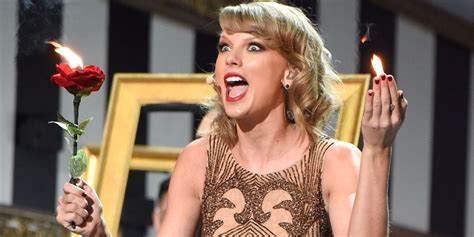 Taylor Swift Opens The Amas 2014 With A Ridiculously Great Performance