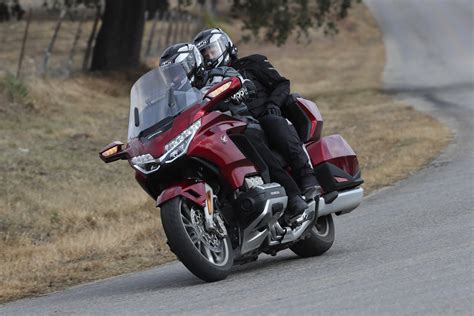I take a test ride on the new 2020 honda goldwing and compare it to my 2018 goldwing. 2018 Honda Gold Wing Tour DCT Review | 34 Fast Facts