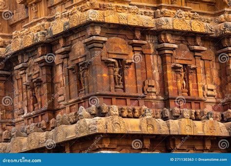 Detailed Architecture Of Thanjavur Big Temple Tower Raja Gopuram