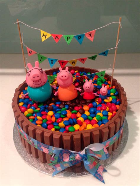 What they love most is their birthday cakes. Festa da Peppa Pig: 55 imagens que comprovam que é o ...