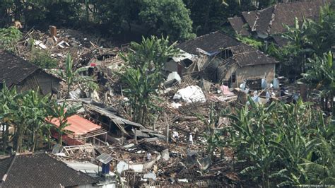 Tahun Gempa Yogyakarta DW