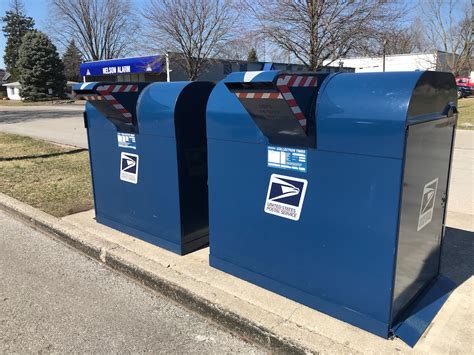 Indianapolis In Bacon Statino Post Office 46220 Mailbox — Post Office Fans
