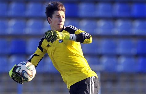Join the discussion or compare with others! Kamil Grabara: W Liverpoolu zagrałbym nawet za 100 funtów ...