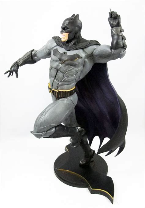 Dc Collectibles Batman 9 Scale Pvc Statue Dc Core Series