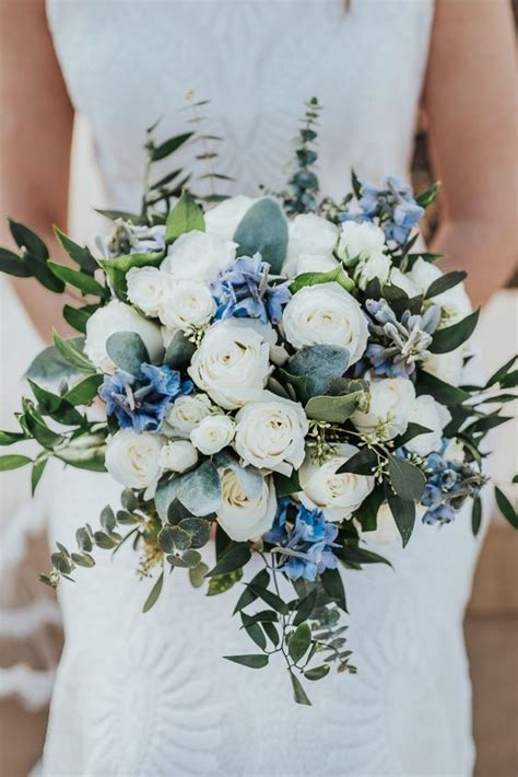 Artificial baby breath gypsophila flowers bouquets 15 pcs real touch flowers for wedding party diy wreath floral arrangement home decoration (white) 4.4 out of 5 stars 529 $16.99 $ 16. Pin by Liberty Blooms on Carberry Tower Wedding April 2022 ...