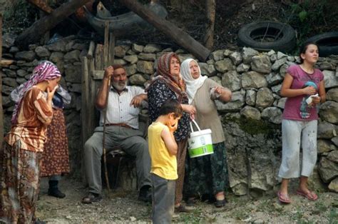 Karabük'te önceki gün çıkan ormanlık alanda yeniden ikinci yangın çıktı. Karabük'te yangın - Internet Haber