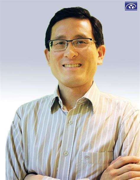 Dr Danny Wong Ophthalmologist Eye Surgeon Malaysia